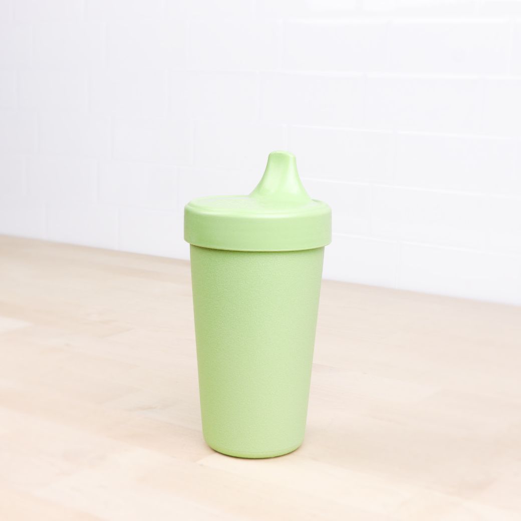 No spill leaf Replay no spill sippy cups made out of recycled plastic Mikki and Me Kids