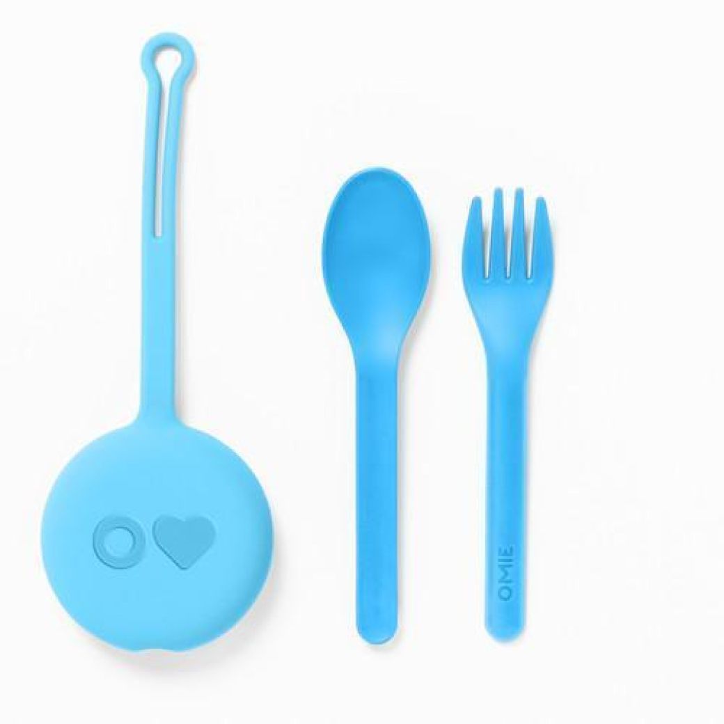 blue omie cutlery set for kids at school | Mikki and Me