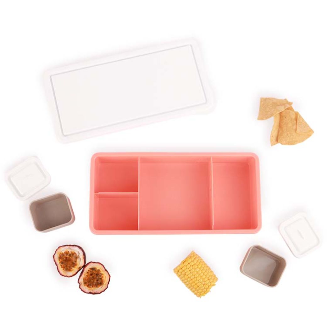 Love Mae Old School Lunchbox