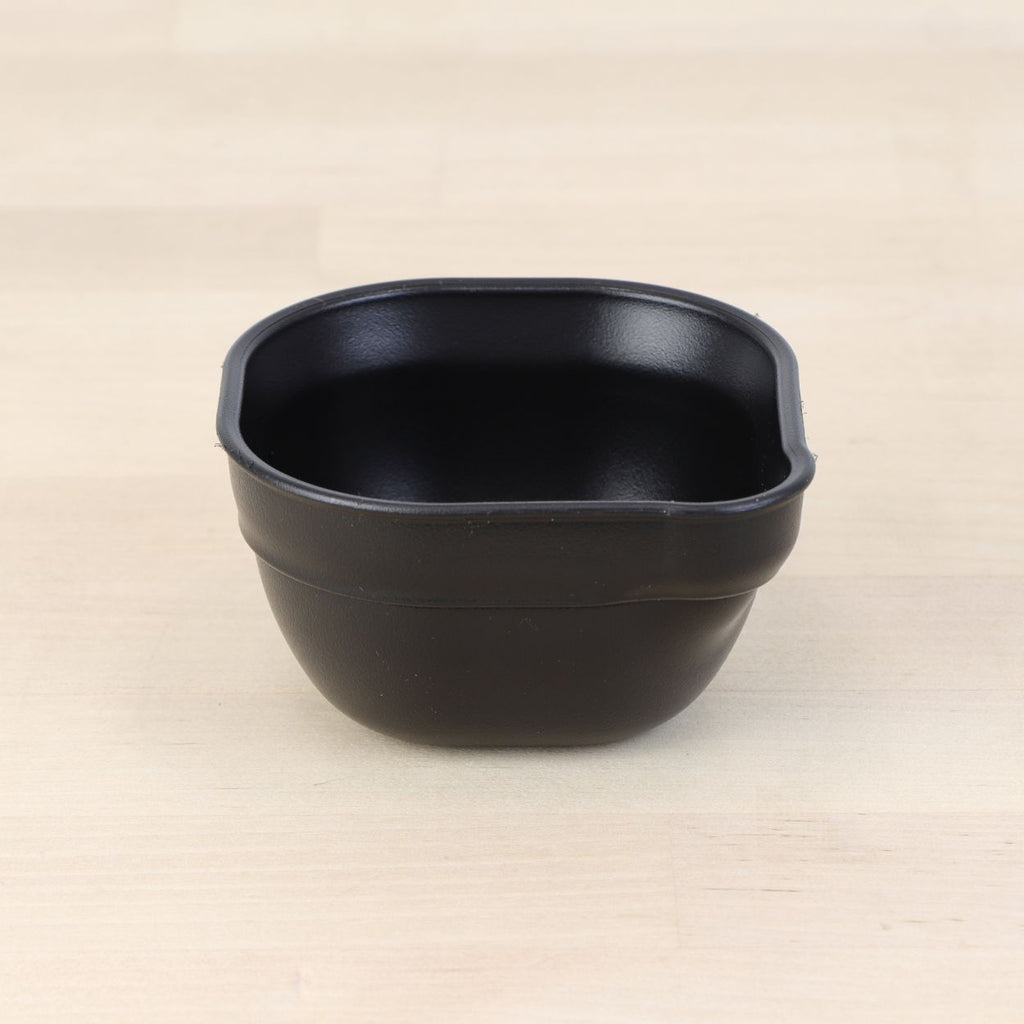 black replay dip and pour bowls made out of recycled plastic - Mikki and Me Kids