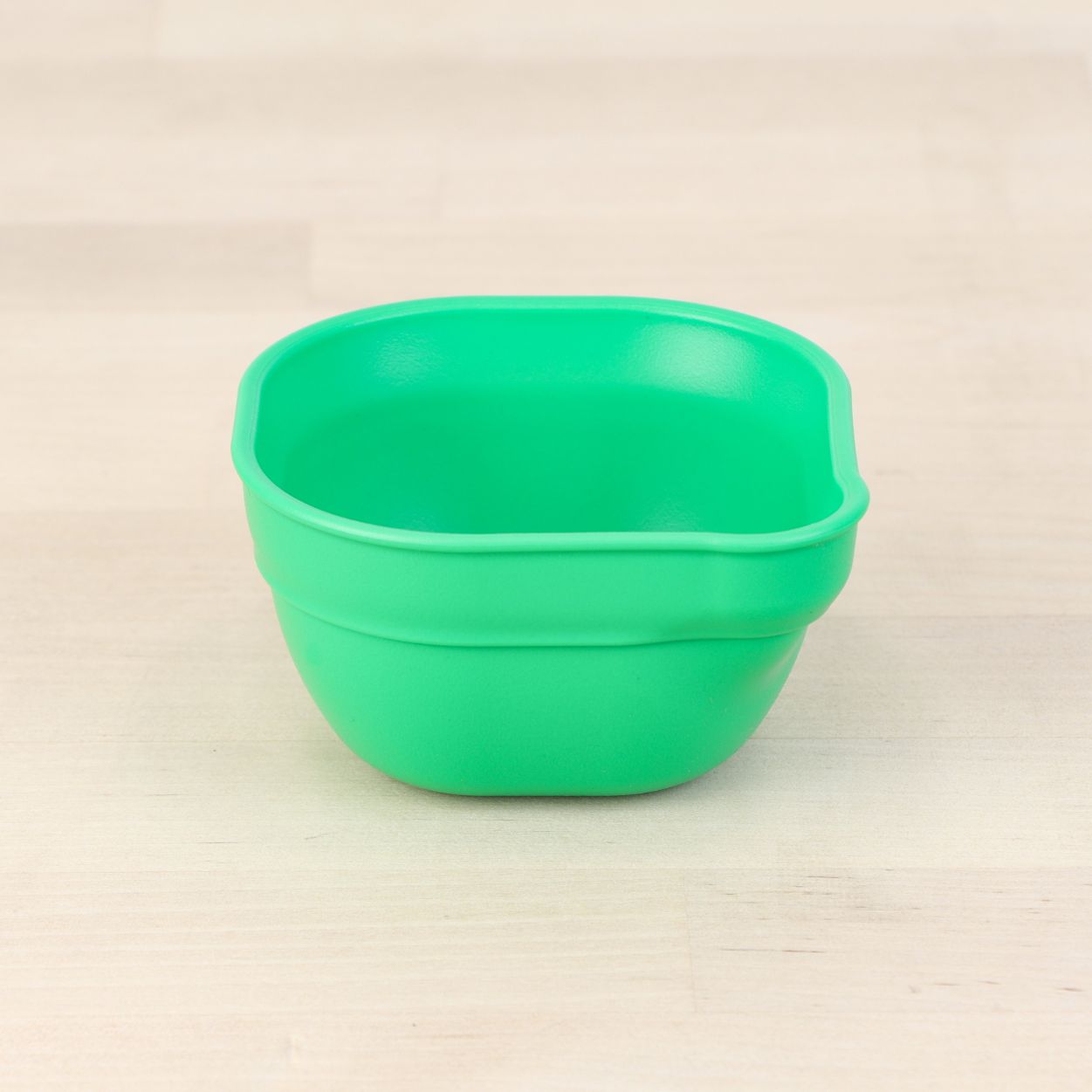 kelly green replay dip and pour bowls made out of recycled plastic - Mikki and Me Kids